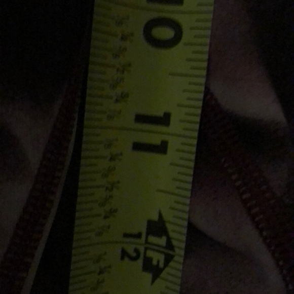 Rare purple and white marble Lululemon leggings - Picture 10 of 10